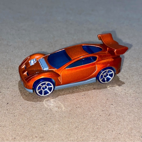 HOT WHEELS 2005 McDonald’s AcceleRacers Teku Synkro Diecast Car Toy - Picture 1 of 6